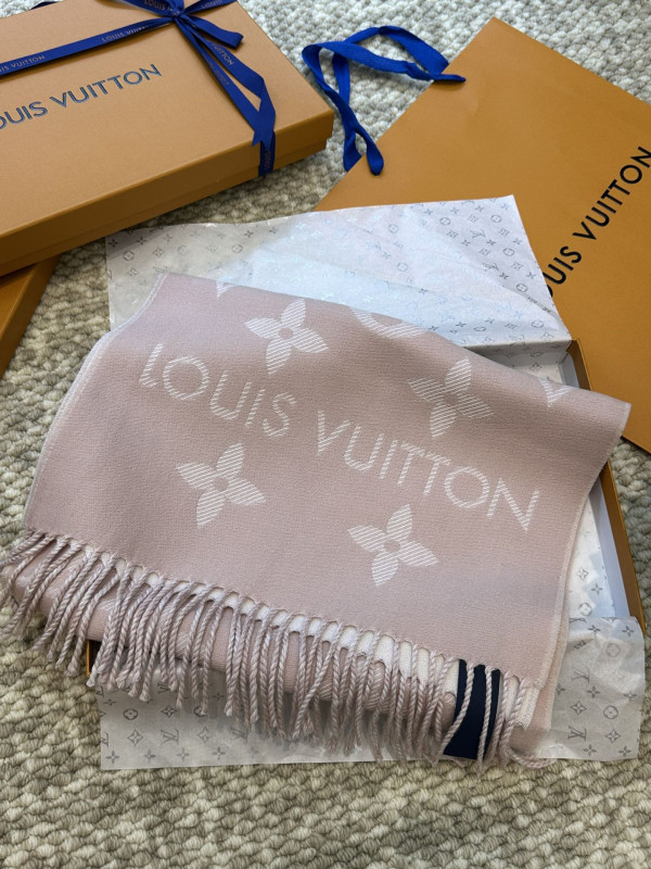 LOUIS VUITTON SCARF [C1U2U-062134] CELINE CHANEL ACCESSORIES LOEWE SHOES LOUIS VUITTON DIRO YSL OTHER BRAND HANDBAGS BALENCIAGA BOTTEGA VENETA GOYARD HERMES BURBERRY VALENTINO GUCCI FENDI MIUMIU CHLOE PRADA BVLGARI SUITCASE NEW ARRIVAL 