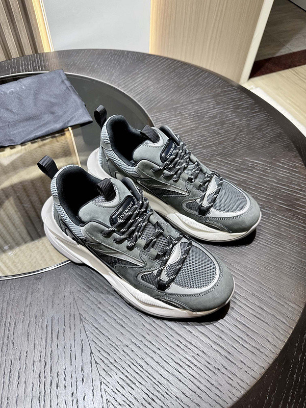 Gienvchy Men Sneakers [C1U2T-081807] CELINE CHANEL ACCESSORIES LOEWE SHOES LOUIS VUITTON DIRO YSL OTHER BRAND HANDBAGS BALENCIAGA BOTTEGA VENETA GOYARD HERMES BURBERRY VALENTINO GUCCI FENDI MIUMIU CHLOE PRADA BVLGARI SUITCASE NEW ARRIVAL 