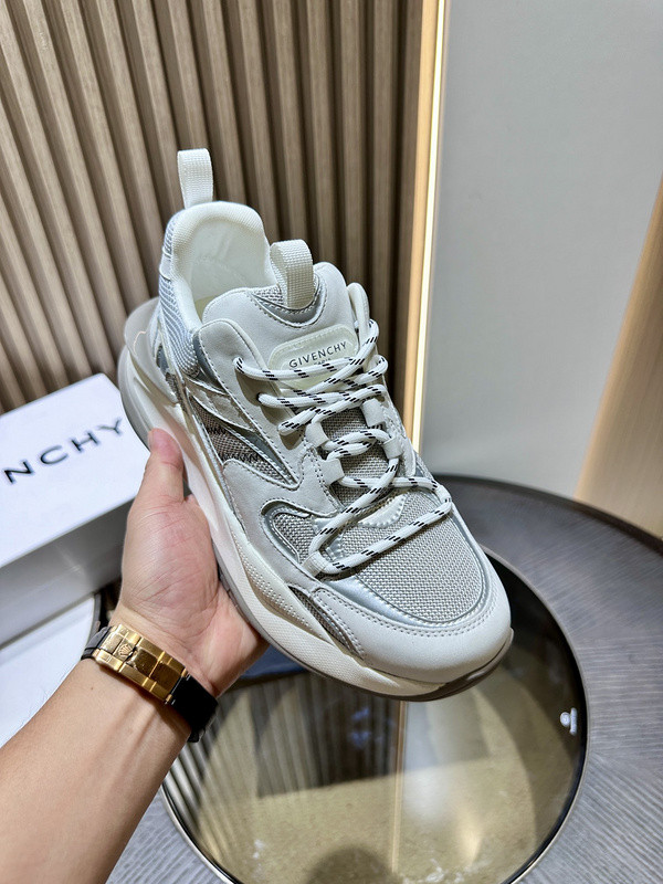 Gienvchy Men Sneakers [C1U2T-081230] CELINE CHANEL ACCESSORIES LOEWE SHOES LOUIS VUITTON DIRO YSL OTHER BRAND HANDBAGS BALENCIAGA BOTTEGA VENETA GOYARD HERMES BURBERRY VALENTINO GUCCI FENDI MIUMIU CHLOE PRADA BVLGARI SUITCASE NEW ARRIVAL 
