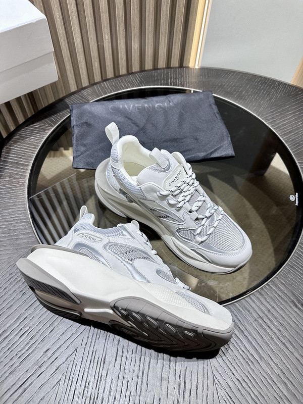 Gienvchy Men Sneakers [C1U2T-081230] CELINE CHANEL ACCESSORIES LOEWE SHOES LOUIS VUITTON DIRO YSL OTHER BRAND HANDBAGS BALENCIAGA BOTTEGA VENETA GOYARD HERMES BURBERRY VALENTINO GUCCI FENDI MIUMIU CHLOE PRADA BVLGARI SUITCASE NEW ARRIVAL 