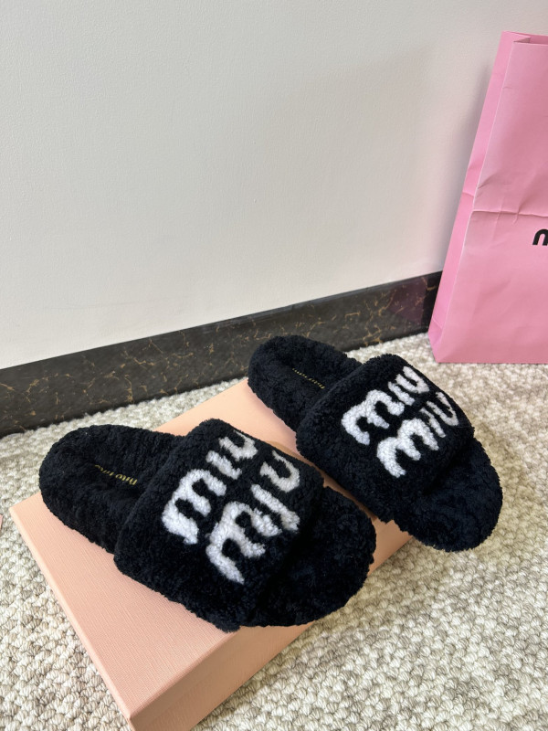 MIUMIU SANDALS [C1U2P-080011] CELINE CHANEL ACCESSORIES LOEWE SHOES LOUIS VUITTON DIRO YSL OTHER BRAND HANDBAGS BALENCIAGA BOTTEGA VENETA GOYARD HERMES BURBERRY VALENTINO GUCCI FENDI MIUMIU CHLOE PRADA BVLGARI SUITCASE NEW ARRIVAL 