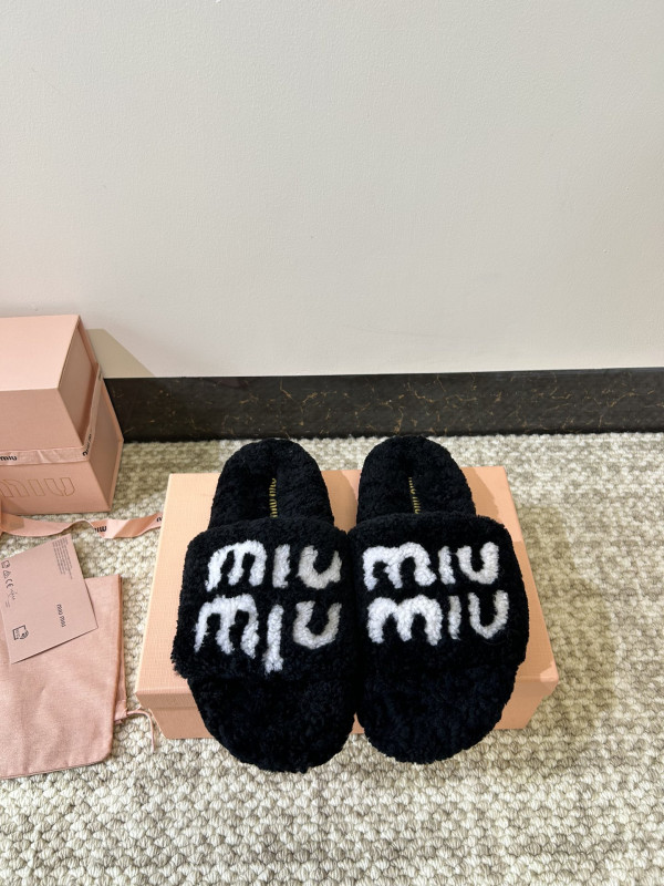MIUMIU SANDALS [C1U2P-080011] CELINE CHANEL ACCESSORIES LOEWE SHOES LOUIS VUITTON DIRO YSL OTHER BRAND HANDBAGS BALENCIAGA BOTTEGA VENETA GOYARD HERMES BURBERRY VALENTINO GUCCI FENDI MIUMIU CHLOE PRADA BVLGARI SUITCASE NEW ARRIVAL 