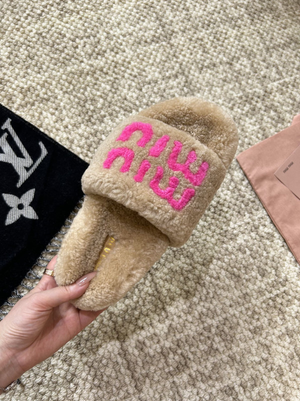 MIUMIU SANDALS [C1U2P-075829] CELINE CHANEL ACCESSORIES LOEWE SHOES LOUIS VUITTON DIRO YSL OTHER BRAND HANDBAGS BALENCIAGA BOTTEGA VENETA GOYARD HERMES BURBERRY VALENTINO GUCCI FENDI MIUMIU CHLOE PRADA BVLGARI SUITCASE NEW ARRIVAL 