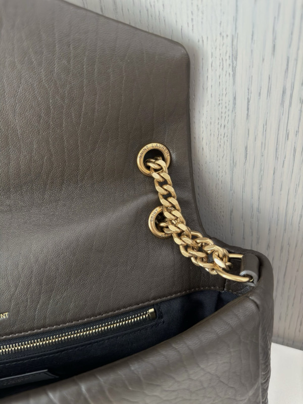 YSL CALYPSO MEDIUM IN GRAINED LAMBSKIN [734153-04] CELINE CHANEL ACCESSORIES LOEWE SHOES LOUIS VUITTON DIRO YSL OTHER BRAND HANDBAGS BALENCIAGA BOTTEGA VENETA GOYARD HERMES BURBERRY VALENTINO GUCCI FENDI MIUMIU CHLOE PRADA BVLGARI SUITCASE NEW ARRIVAL 