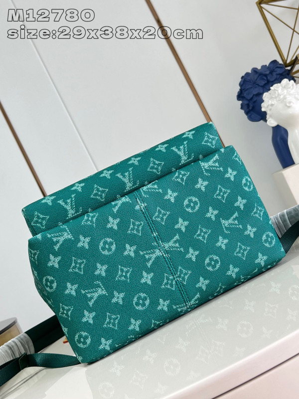 Louis Vuitton Discovery Backpack PM-29*38*20CM [M12780绿] CELINE CHANEL ACCESSORIES LOEWE SHOES LOUIS VUITTON DIRO YSL OTHER BRAND HANDBAGS BALENCIAGA BOTTEGA VENETA GOYARD HERMES BURBERRY VALENTINO GUCCI FENDI MIUMIU CHLOE PRADA BVLGARI SUITCASE NEW ARRIVAL 