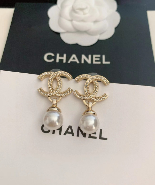 (image for) CL EARRINGS