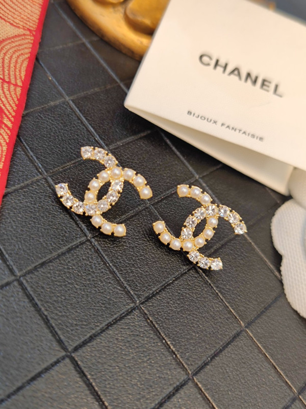 (image for) CL EARRINGS