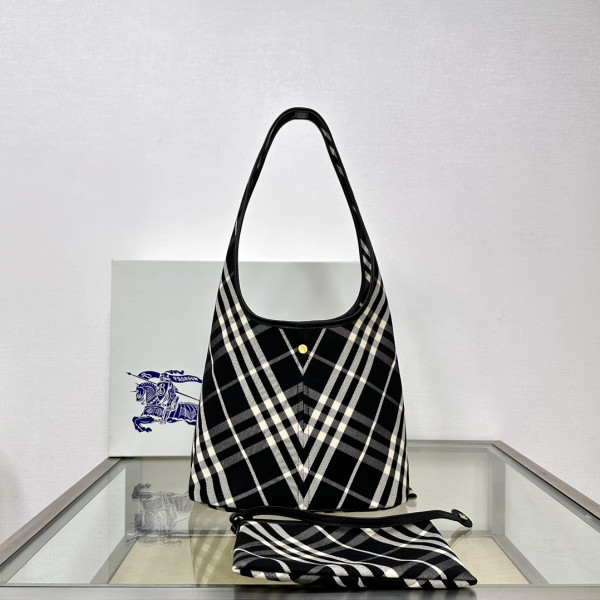(image for) BURBERRY Small Check Shoulder Bag