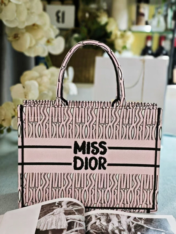 (image for) MEDIUM DIRO BOOK TOTE-36.5X27.5X16.5CM