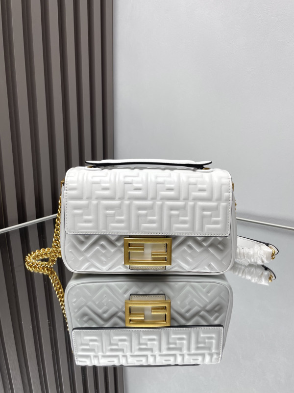 (image for) FENDI BAGUETTE 397B98-24x14x7cm