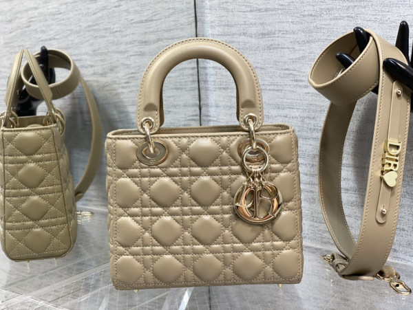(image for) LADY DIRO SMALL LAMBSKIN-20-16.5-8CM