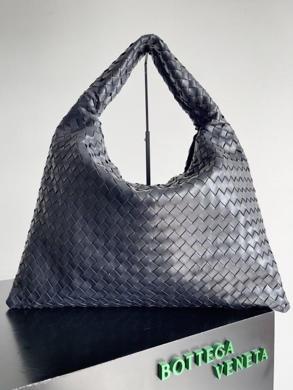 (image for) BOTTEGA VENETA Large Hop