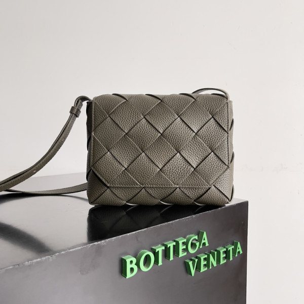(image for) BOTTEGA VENETA Diago