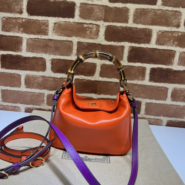 Gucci Diana small shoulder bag [746251橙色] CELINE CHANEL ACCESSORIES LOEWE SHOES LOUIS VUITTON DIRO YSL OTHER BRAND HANDBAGS BALENCIAGA BOTTEGA VENETA GOYARD HERMES BURBERRY VALENTINO GUCCI FENDI MIUMIU CHLOE PRADA BVLGARI SUITCASE NEW ARRIVAL 