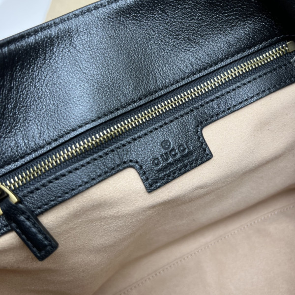 Gucci Diana small shoulder bag [746251克皮] CELINE CHANEL ACCESSORIES LOEWE SHOES LOUIS VUITTON DIRO YSL OTHER BRAND HANDBAGS BALENCIAGA BOTTEGA VENETA GOYARD HERMES BURBERRY VALENTINO GUCCI FENDI MIUMIU CHLOE PRADA BVLGARI SUITCASE NEW ARRIVAL 
