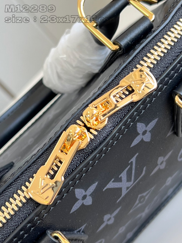 LOUIS VUITTON ALMA BB-23.5*17.5*11.5cm [M12289黑] CELINE CHANEL ACCESSORIES LOEWE SHOES LOUIS VUITTON DIRO YSL OTHER BRAND HANDBAGS BALENCIAGA BOTTEGA VENETA GOYARD HERMES BURBERRY VALENTINO GUCCI FENDI MIUMIU CHLOE PRADA BVLGARI SUITCASE NEW ARRIVAL 