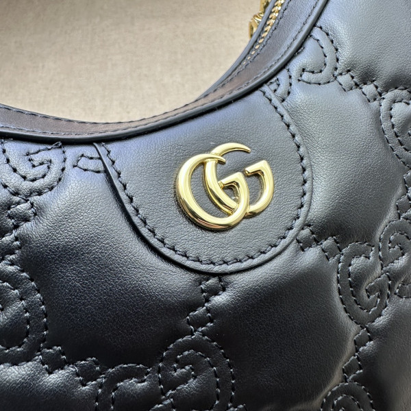 Gucci GG Matelassé mini shoulder bag [739736克色] CELINE CHANEL ACCESSORIES LOEWE SHOES LOUIS VUITTON DIRO YSL OTHER BRAND HANDBAGS BALENCIAGA BOTTEGA VENETA GOYARD HERMES BURBERRY VALENTINO GUCCI FENDI MIUMIU CHLOE PRADA BVLGARI SUITCASE NEW ARRIVAL 