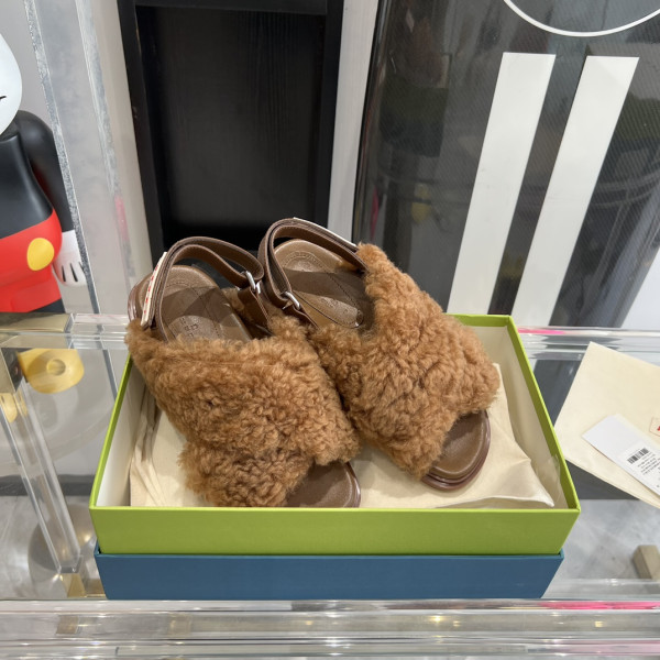 MARNI SANDALS [C1TX2-034241] CELINE CHANEL ACCESSORIES LOEWE SHOES LOUIS VUITTON DIRO YSL OTHER BRAND HANDBAGS BALENCIAGA BOTTEGA VENETA GOYARD HERMES BURBERRY VALENTINO GUCCI FENDI MIUMIU CHLOE PRADA BVLGARI SUITCASE NEW ARRIVAL 