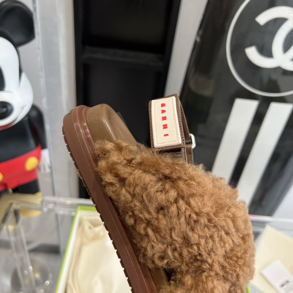 MARNI SANDALS [C1TX2-034241] CELINE CHANEL ACCESSORIES LOEWE SHOES LOUIS VUITTON DIRO YSL OTHER BRAND HANDBAGS BALENCIAGA BOTTEGA VENETA GOYARD HERMES BURBERRY VALENTINO GUCCI FENDI MIUMIU CHLOE PRADA BVLGARI SUITCASE NEW ARRIVAL 