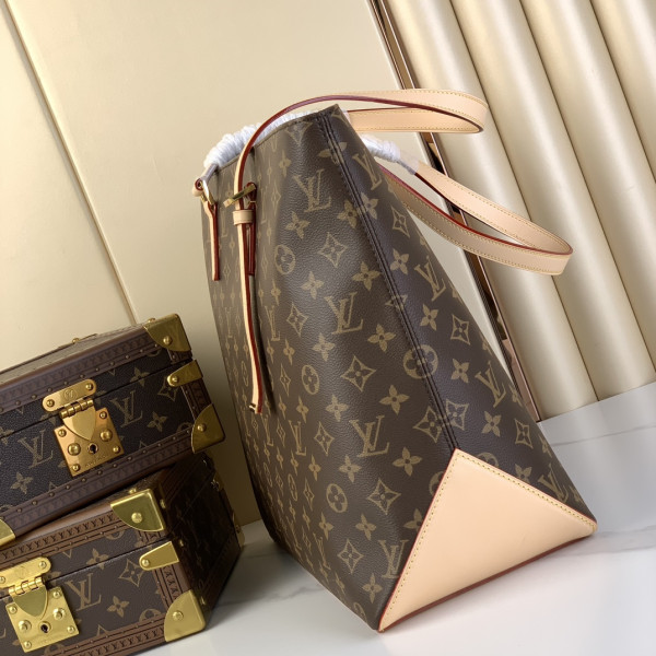 LOUIS VUITTON Mezzo [m47134] CELINE CHANEL ACCESSORIES LOEWE SHOES LOUIS VUITTON DIRO YSL OTHER BRAND HANDBAGS BALENCIAGA BOTTEGA VENETA GOYARD HERMES BURBERRY VALENTINO GUCCI FENDI MIUMIU CHLOE PRADA BVLGARI SUITCASE NEW ARRIVAL 