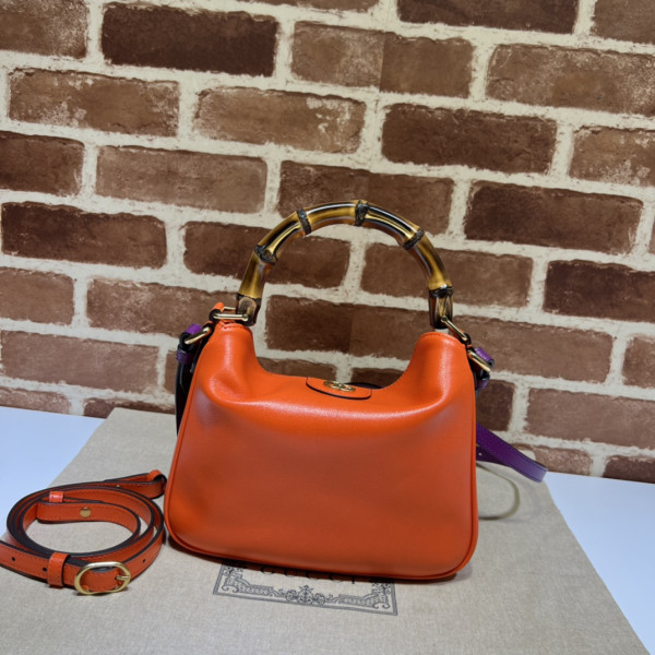 (image for) Gucci Diana small shoulder bag