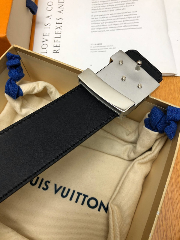 LOUIS VUITTON BELT [C1TUF-022132] CELINE CHANEL ACCESSORIES LOEWE SHOES LOUIS VUITTON DIRO YSL OTHER BRAND HANDBAGS BALENCIAGA BOTTEGA VENETA GOYARD HERMES BURBERRY VALENTINO GUCCI FENDI MIUMIU CHLOE PRADA BVLGARI SUITCASE NEW ARRIVAL 