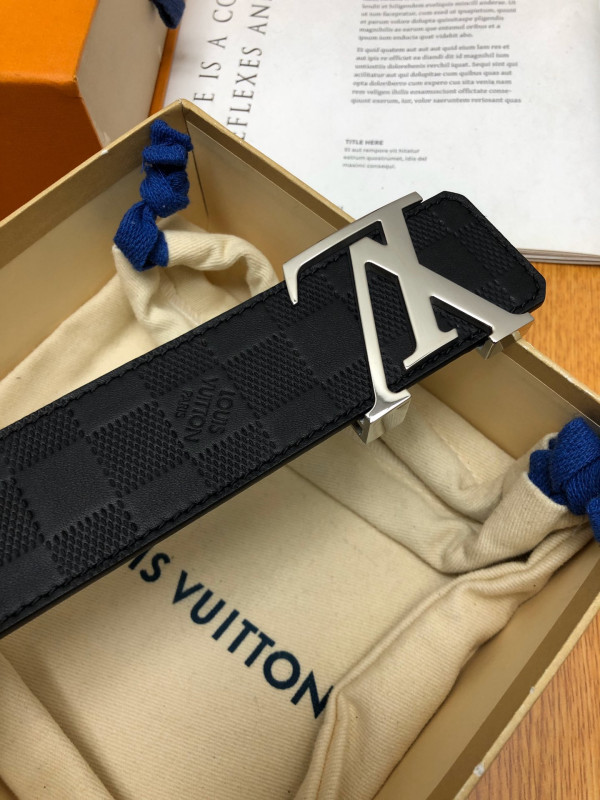 LOUIS VUITTON BELT [C1TUF-022132] CELINE CHANEL ACCESSORIES LOEWE SHOES LOUIS VUITTON DIRO YSL OTHER BRAND HANDBAGS BALENCIAGA BOTTEGA VENETA GOYARD HERMES BURBERRY VALENTINO GUCCI FENDI MIUMIU CHLOE PRADA BVLGARI SUITCASE NEW ARRIVAL 