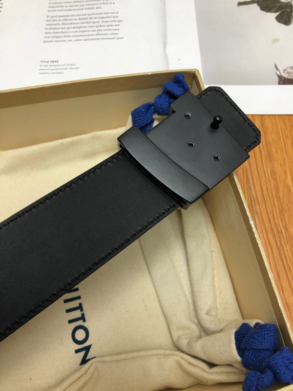 LOUIS VUITTON BELT [C1TUF-022000] CELINE CHANEL ACCESSORIES LOEWE SHOES LOUIS VUITTON DIRO YSL OTHER BRAND HANDBAGS BALENCIAGA BOTTEGA VENETA GOYARD HERMES BURBERRY VALENTINO GUCCI FENDI MIUMIU CHLOE PRADA BVLGARI SUITCASE NEW ARRIVAL 