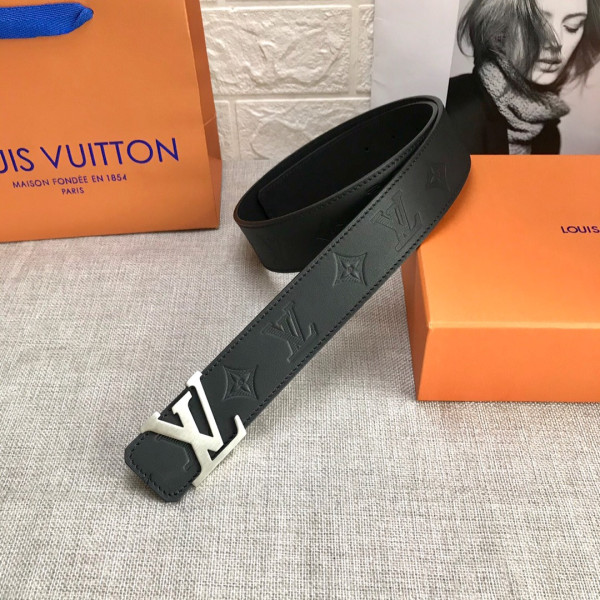 LOUIS VUITTON BELT [C1TUF-021804] CELINE CHANEL ACCESSORIES LOEWE SHOES LOUIS VUITTON DIRO YSL OTHER BRAND HANDBAGS BALENCIAGA BOTTEGA VENETA GOYARD HERMES BURBERRY VALENTINO GUCCI FENDI MIUMIU CHLOE PRADA BVLGARI SUITCASE NEW ARRIVAL 