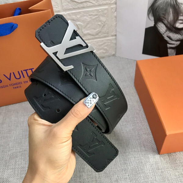 LOUIS VUITTON BELT [C1TUF-021804] CELINE CHANEL ACCESSORIES LOEWE SHOES LOUIS VUITTON DIRO YSL OTHER BRAND HANDBAGS BALENCIAGA BOTTEGA VENETA GOYARD HERMES BURBERRY VALENTINO GUCCI FENDI MIUMIU CHLOE PRADA BVLGARI SUITCASE NEW ARRIVAL 