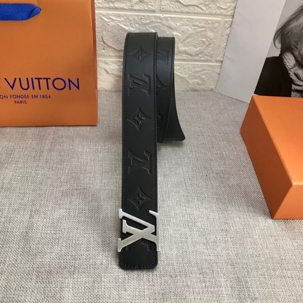 LOUIS VUITTON BELT [C1TUF-021804] CELINE CHANEL ACCESSORIES LOEWE SHOES LOUIS VUITTON DIRO YSL OTHER BRAND HANDBAGS BALENCIAGA BOTTEGA VENETA GOYARD HERMES BURBERRY VALENTINO GUCCI FENDI MIUMIU CHLOE PRADA BVLGARI SUITCASE NEW ARRIVAL 