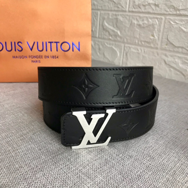 LOUIS VUITTON BELT [C1TUF-021804] CELINE CHANEL ACCESSORIES LOEWE SHOES LOUIS VUITTON DIRO YSL OTHER BRAND HANDBAGS BALENCIAGA BOTTEGA VENETA GOYARD HERMES BURBERRY VALENTINO GUCCI FENDI MIUMIU CHLOE PRADA BVLGARI SUITCASE NEW ARRIVAL 
