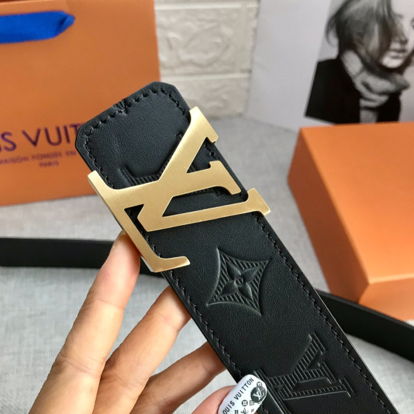 LOUIS VUITTON BELT [C1TUF-021721] CELINE CHANEL ACCESSORIES LOEWE SHOES LOUIS VUITTON DIRO YSL OTHER BRAND HANDBAGS BALENCIAGA BOTTEGA VENETA GOYARD HERMES BURBERRY VALENTINO GUCCI FENDI MIUMIU CHLOE PRADA BVLGARI SUITCASE NEW ARRIVAL 