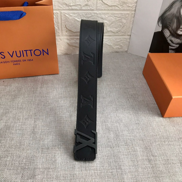 LOUIS VUITTON BELT [C1TUF-021635] CELINE CHANEL ACCESSORIES LOEWE SHOES LOUIS VUITTON DIRO YSL OTHER BRAND HANDBAGS BALENCIAGA BOTTEGA VENETA GOYARD HERMES BURBERRY VALENTINO GUCCI FENDI MIUMIU CHLOE PRADA BVLGARI SUITCASE NEW ARRIVAL 