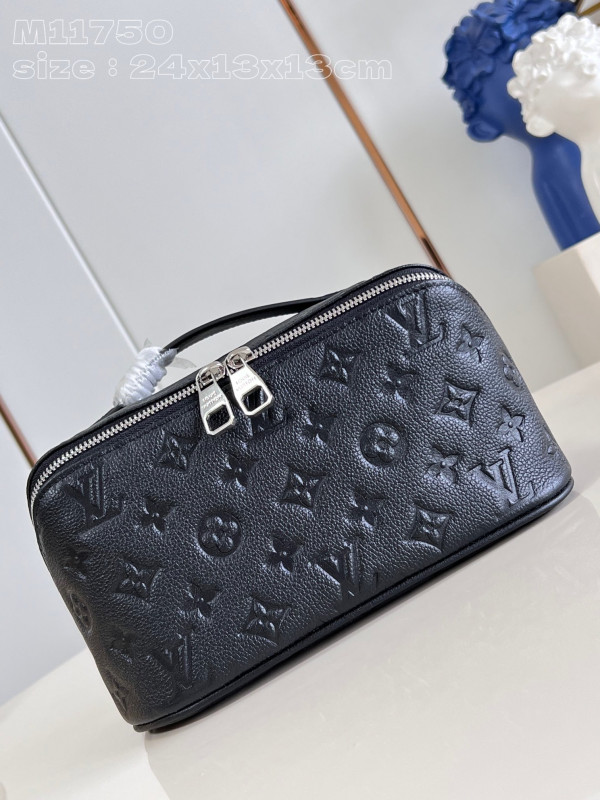 LOUIS VUITTON TOILETRY BAG-24*13*13CM [M11750压花] CELINE CHANEL ACCESSORIES LOEWE SHOES LOUIS VUITTON DIRO YSL OTHER BRAND HANDBAGS BALENCIAGA BOTTEGA VENETA GOYARD HERMES BURBERRY VALENTINO GUCCI FENDI MIUMIU CHLOE PRADA BVLGARI SUITCASE NEW ARRIVAL 