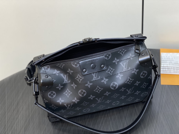 LOUIS VUITTON Soul Trunk East West-29*17.5*10CM [M11744黑花] CELINE CHANEL ACCESSORIES LOEWE SHOES LOUIS VUITTON DIRO YSL OTHER BRAND HANDBAGS BALENCIAGA BOTTEGA VENETA GOYARD HERMES BURBERRY VALENTINO GUCCI FENDI MIUMIU CHLOE PRADA BVLGARI SUITCASE NEW ARRIVAL 