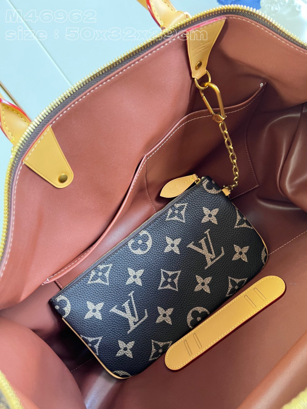 LOUIS VUITTON Speedy P9 Bandoulière 50 [M46962咖啡] CELINE CHANEL ACCESSORIES LOEWE SHOES LOUIS VUITTON DIRO YSL OTHER BRAND HANDBAGS BALENCIAGA BOTTEGA VENETA GOYARD HERMES BURBERRY VALENTINO GUCCI FENDI MIUMIU CHLOE PRADA BVLGARI SUITCASE NEW ARRIVAL 