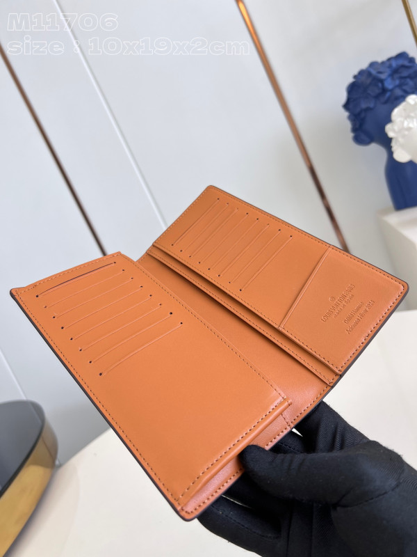 LOUIS VUITTON BRAZZA WALLET-10*19*2cm [M11706] CELINE CHANEL ACCESSORIES LOEWE SHOES LOUIS VUITTON DIRO YSL OTHER BRAND HANDBAGS BALENCIAGA BOTTEGA VENETA GOYARD HERMES BURBERRY VALENTINO GUCCI FENDI MIUMIU CHLOE PRADA BVLGARI SUITCASE NEW ARRIVAL 