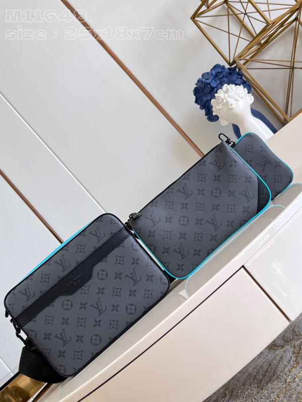 LOUIS VUITTON TRIO MESSENGER [M11648] CELINE CHANEL ACCESSORIES LOEWE SHOES LOUIS VUITTON DIRO YSL OTHER BRAND HANDBAGS BALENCIAGA BOTTEGA VENETA GOYARD HERMES BURBERRY VALENTINO GUCCI FENDI MIUMIU CHLOE PRADA BVLGARI SUITCASE NEW ARRIVAL 