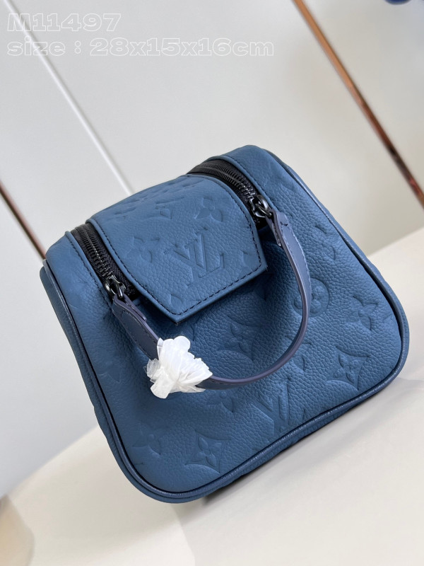 LOUIS VUITTON LOCKER DOPP KIT bag-23*13*12CM [M11497] CELINE CHANEL ACCESSORIES LOEWE SHOES LOUIS VUITTON DIRO YSL OTHER BRAND HANDBAGS BALENCIAGA BOTTEGA VENETA GOYARD HERMES BURBERRY VALENTINO GUCCI FENDI MIUMIU CHLOE PRADA BVLGARI SUITCASE NEW ARRIVAL 