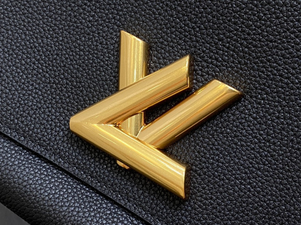 LOUIS VUITTON Soft Twist-27*19*9CM [M24639黑色] CELINE CHANEL ACCESSORIES LOEWE SHOES LOUIS VUITTON DIRO YSL OTHER BRAND HANDBAGS BALENCIAGA BOTTEGA VENETA GOYARD HERMES BURBERRY VALENTINO GUCCI FENDI MIUMIU CHLOE PRADA BVLGARI SUITCASE NEW ARRIVAL 