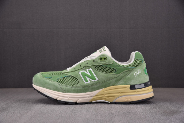 (image for) New Balance 993 "Chive" U993GW