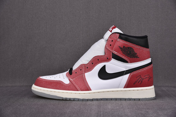 (image for) TROPHY ROOM X AIR JORDAN 1 HIGH OG DA2728-100