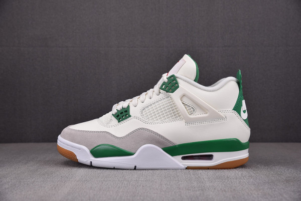 (image for) NIKE SB X AIR JORDAN 4 “PINE GREEN” DR5415-103