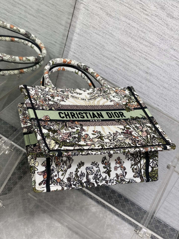 SMALL DIRO BOOK TOTE-26CM [C1TRP-025426] CELINE CHANEL ACCESSORIES LOEWE SHOES LOUIS VUITTON DIRO YSL OTHER BRAND HANDBAGS BALENCIAGA BOTTEGA VENETA GOYARD HERMES BURBERRY VALENTINO GUCCI FENDI MIUMIU CHLOE PRADA BVLGARI SUITCASE NEW ARRIVAL 