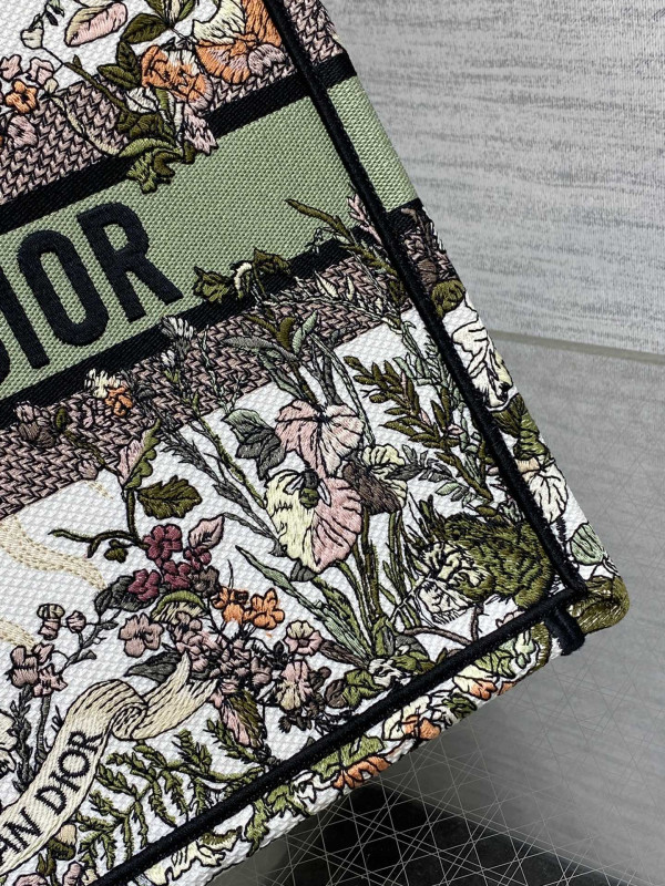 MEDIUM DIRO BOOK TOTE-36*18*28CM [C1TRP-025344] CELINE CHANEL ACCESSORIES LOEWE SHOES LOUIS VUITTON DIRO YSL OTHER BRAND HANDBAGS BALENCIAGA BOTTEGA VENETA GOYARD HERMES BURBERRY VALENTINO GUCCI FENDI MIUMIU CHLOE PRADA BVLGARI SUITCASE NEW ARRIVAL 