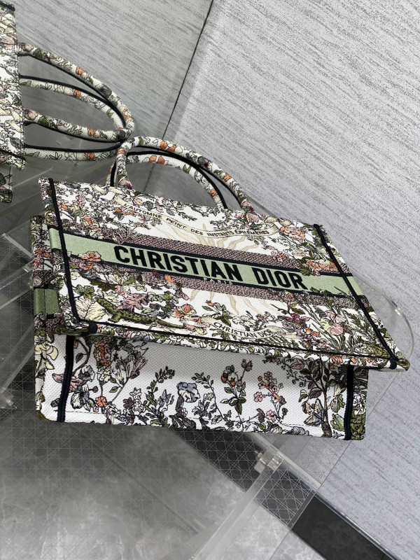 MEDIUM DIRO BOOK TOTE-36*18*28CM [C1TRP-025344] CELINE CHANEL ACCESSORIES LOEWE SHOES LOUIS VUITTON DIRO YSL OTHER BRAND HANDBAGS BALENCIAGA BOTTEGA VENETA GOYARD HERMES BURBERRY VALENTINO GUCCI FENDI MIUMIU CHLOE PRADA BVLGARI SUITCASE NEW ARRIVAL 