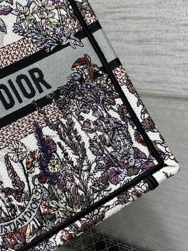 SMALL DIRO BOOK TOTE-26CM [C1TRP-025157] CELINE CHANEL ACCESSORIES LOEWE SHOES LOUIS VUITTON DIRO YSL OTHER BRAND HANDBAGS BALENCIAGA BOTTEGA VENETA GOYARD HERMES BURBERRY VALENTINO GUCCI FENDI MIUMIU CHLOE PRADA BVLGARI SUITCASE NEW ARRIVAL 