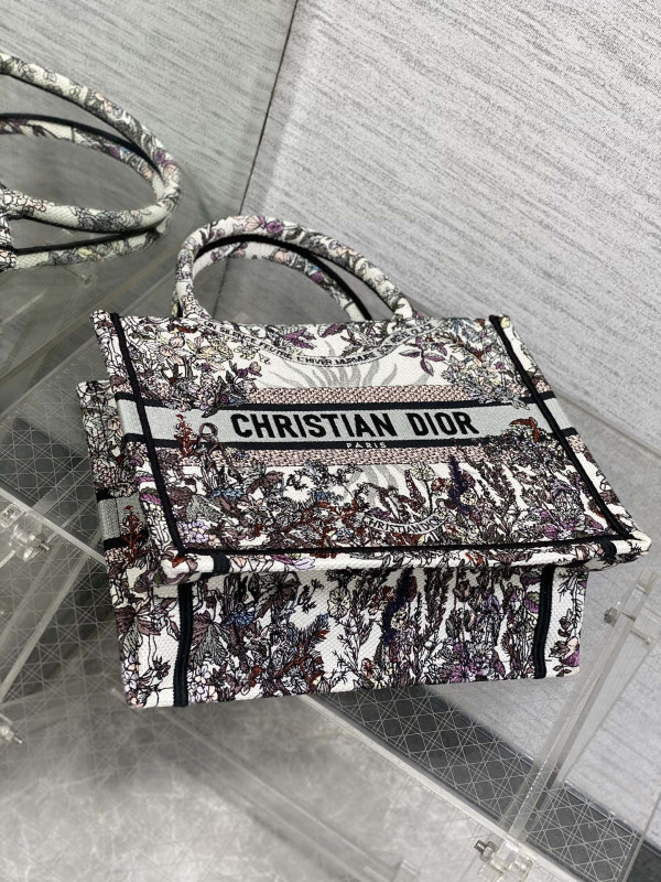 SMALL DIRO BOOK TOTE-26CM [C1TRP-025157] CELINE CHANEL ACCESSORIES LOEWE SHOES LOUIS VUITTON DIRO YSL OTHER BRAND HANDBAGS BALENCIAGA BOTTEGA VENETA GOYARD HERMES BURBERRY VALENTINO GUCCI FENDI MIUMIU CHLOE PRADA BVLGARI SUITCASE NEW ARRIVAL 