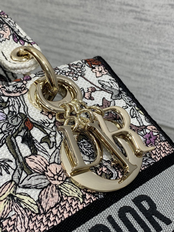 LADY DI0R-24CM [C1TRP-024925] CELINE CHANEL ACCESSORIES LOEWE SHOES LOUIS VUITTON DIRO YSL OTHER BRAND HANDBAGS BALENCIAGA BOTTEGA VENETA GOYARD HERMES BURBERRY VALENTINO GUCCI FENDI MIUMIU CHLOE PRADA BVLGARI SUITCASE NEW ARRIVAL 